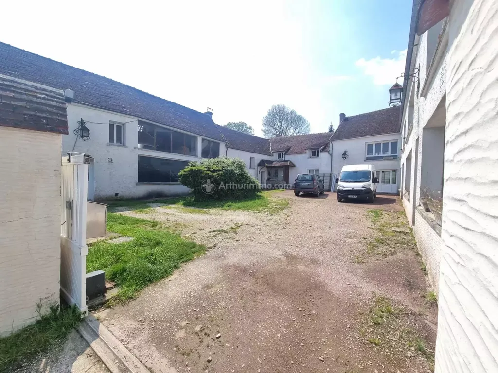 Achat maison à vendre 2 chambres 600 m² - Coulommiers