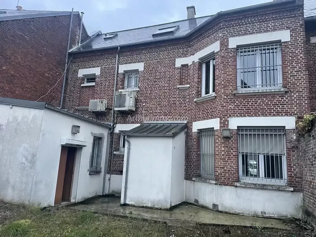 Achat appartement à vendre 7 pièces 205 m² - Péronne