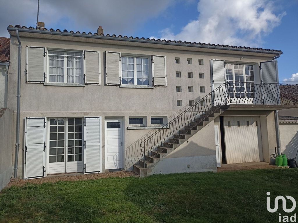 Achat maison à vendre 3 chambres 149 m² - Châtillon-sur-Thouet