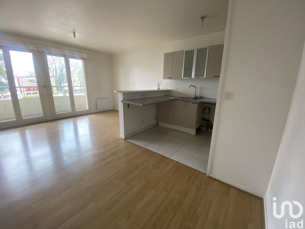 Achat appartement à vendre 3 pièces 54 m² - Corbeil-Essonnes