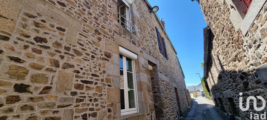 Achat maison à vendre 2 chambres 57 m² - Fougères