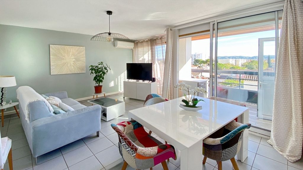 Achat appartement à vendre 4 pièces 73 m² - Marignane