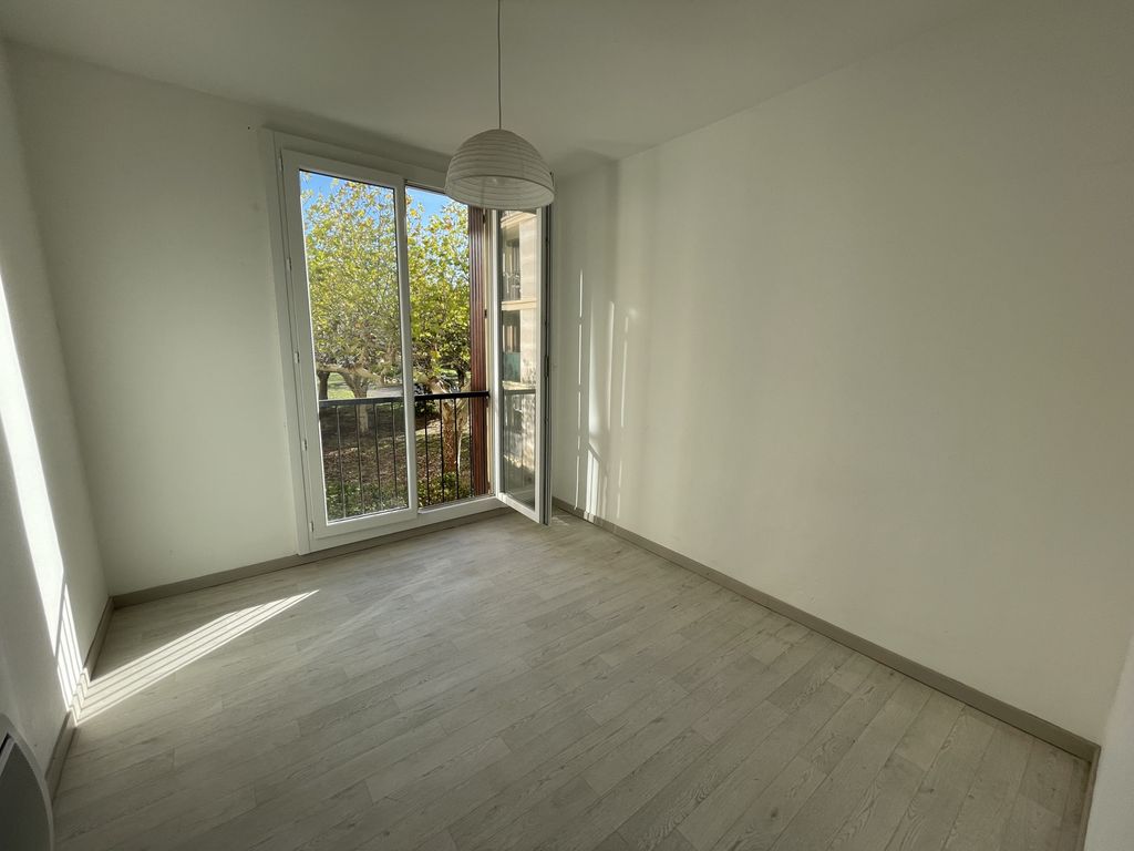 Achat appartement à vendre 3 pièces 55 m² - Salon-de-Provence
