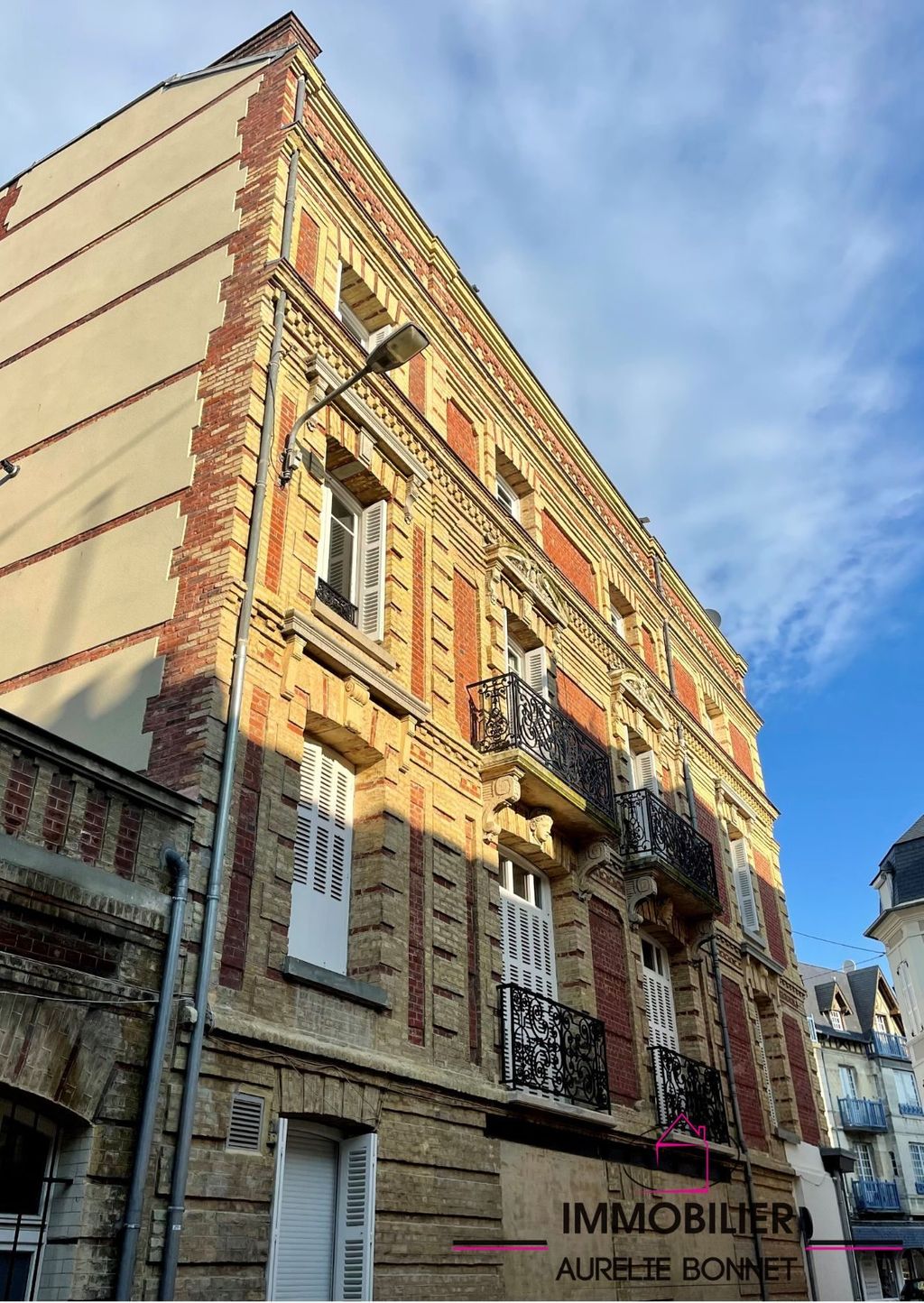 Achat appartement à vendre 3 pièces 76 m² - Trouville-sur-Mer