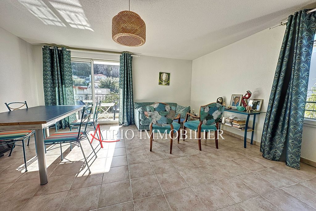 Achat appartement à vendre 3 pièces 60 m² - Cagnes-sur-Mer