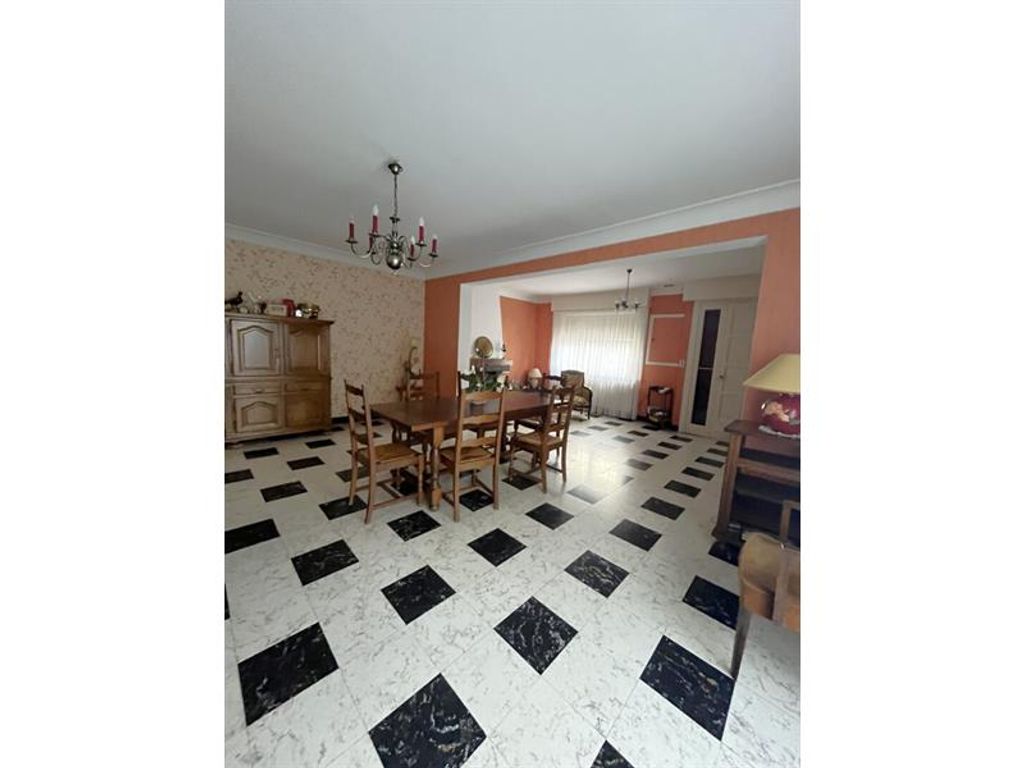 Achat maison à vendre 5 chambres 145 m² - Moncheaux