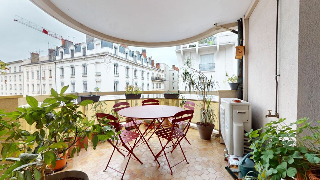 Achat appartement à vendre 5 pièces 115 m² - Lyon 7ème arrondissement