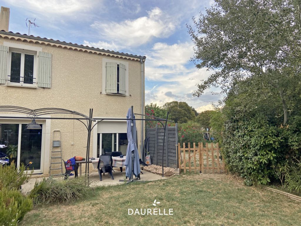 Achat maison à vendre 3 chambres 78 m² - Châteaurenard