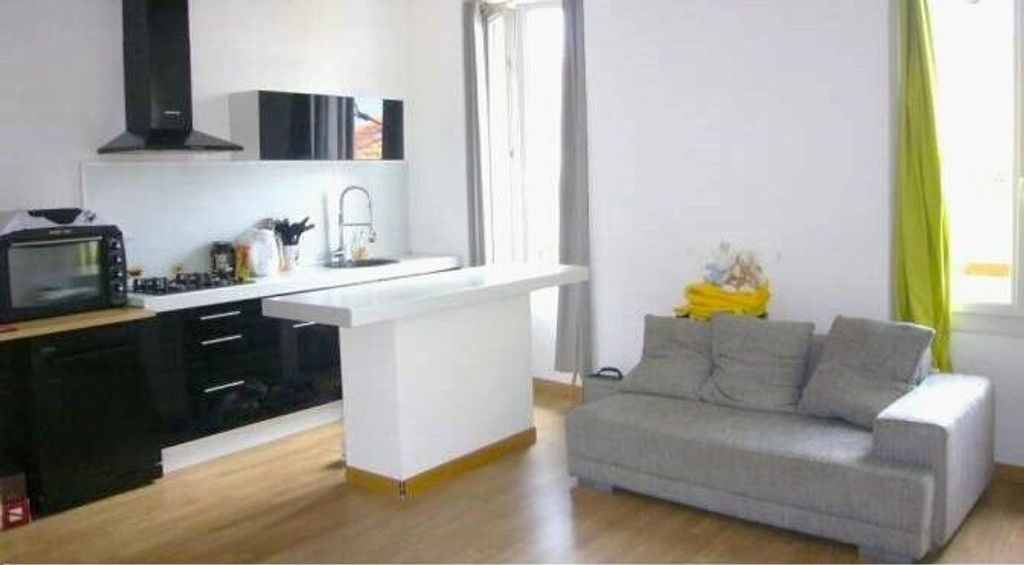 Achat appartement à vendre 3 pièces 49 m² - Fréjus