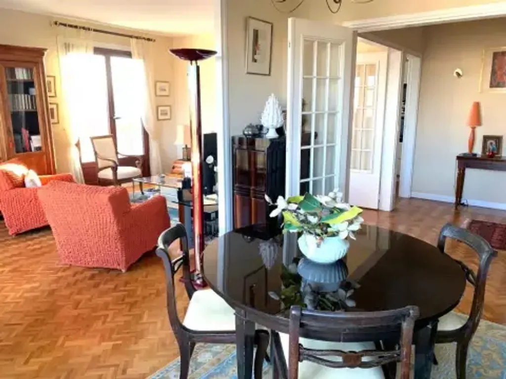 Achat appartement à vendre 6 pièces 118 m² - Orléans