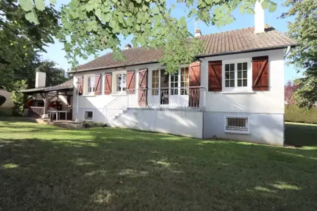 Achat maison à vendre 4 chambres 95 m² - Saint-Sébastien-de-Morsent