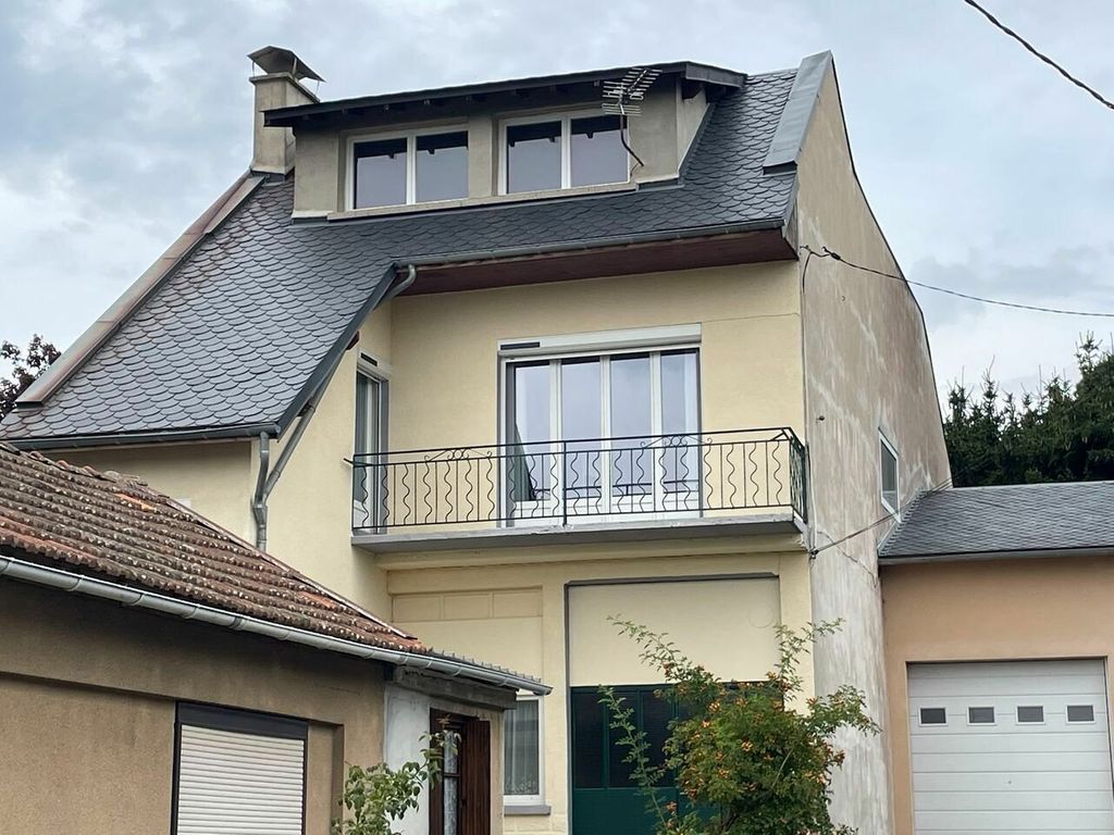 Achat maison à vendre 3 chambres 100 m² - Saint-Chély-d'Apcher