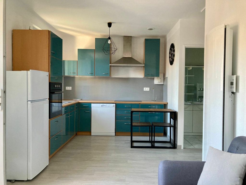 Achat appartement à vendre 2 pièces 36 m² - Saint-Genis-les-Ollières