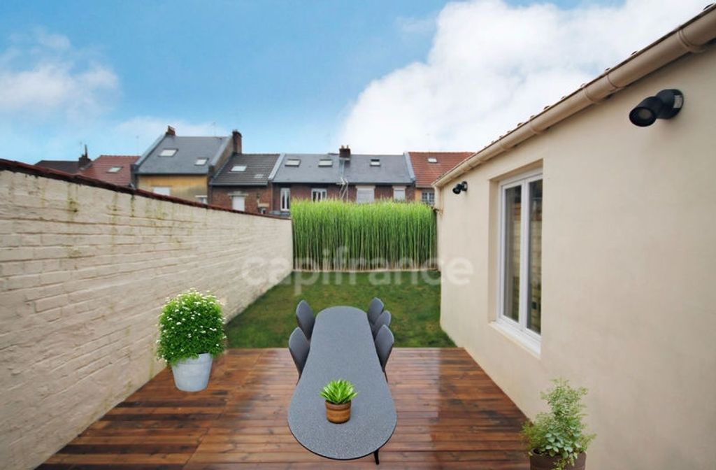 Achat maison à vendre 3 chambres 111 m² - Saint-Quentin