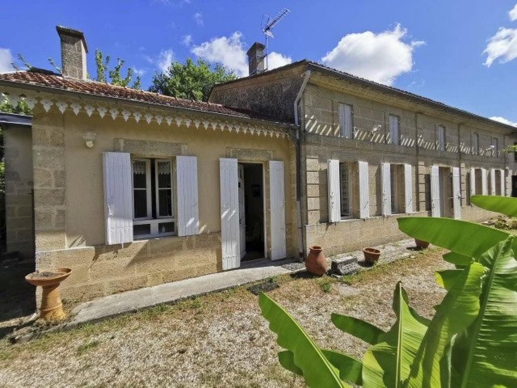 Achat maison à vendre 4 chambres 224 m² - Cavignac