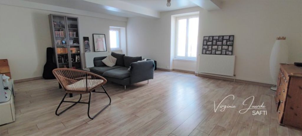 Achat maison à vendre 3 chambres 126 m² - Chauriat