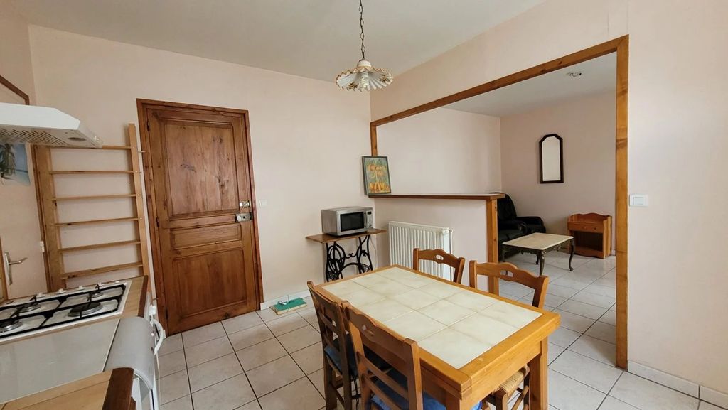 Achat appartement à vendre 3 pièces 50 m² - Le Chambon-sur-Lignon