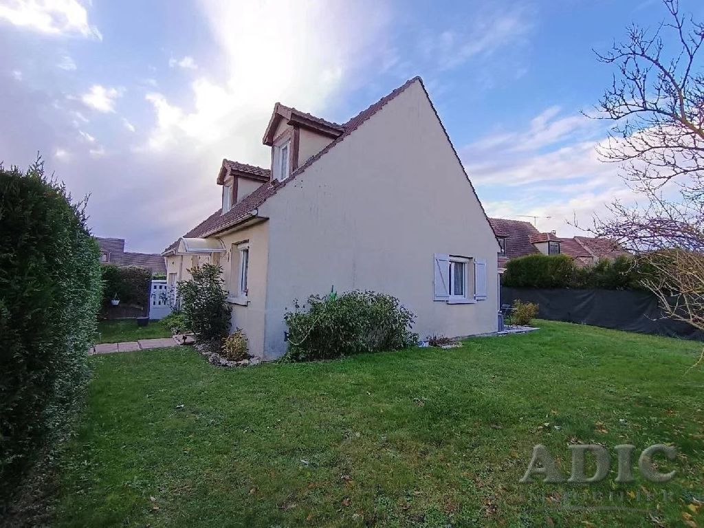 Achat maison à vendre 3 chambres 117 m² - Dammartin-en-Goële