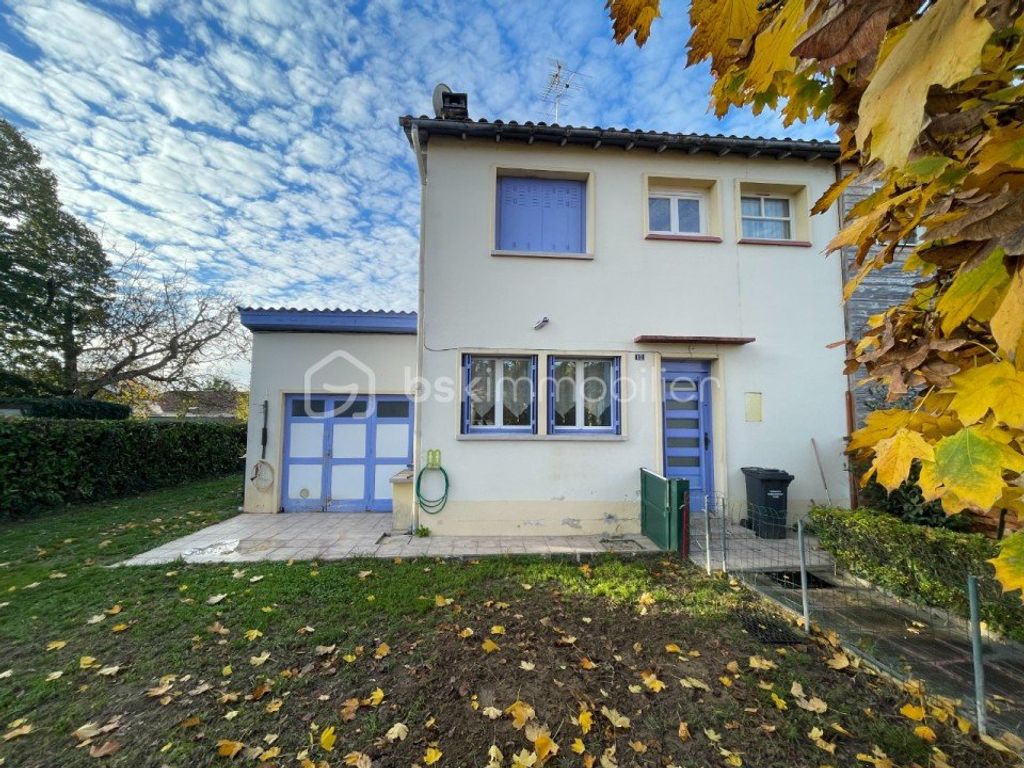 Achat maison à vendre 3 chambres 77 m² - Boé