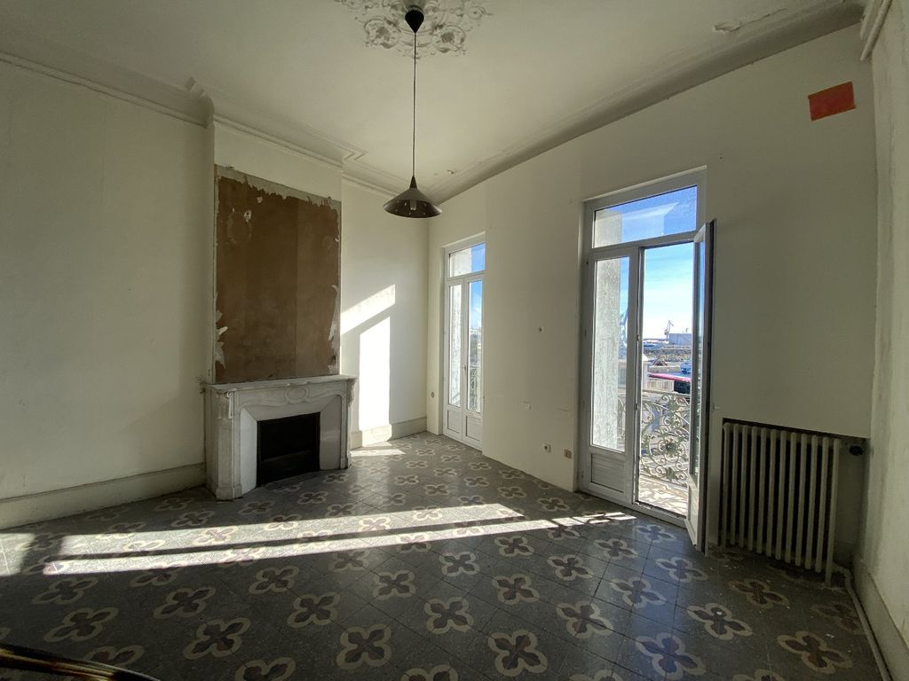 Achat appartement à vendre 4 pièces 110 m² - Sète