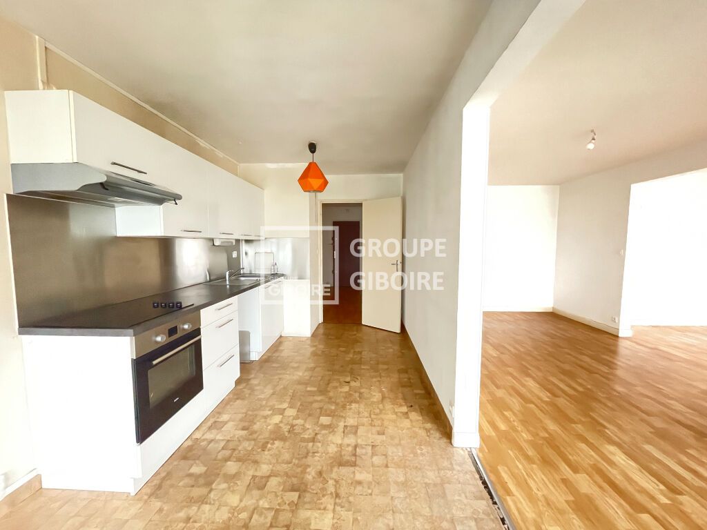 Achat appartement à vendre 5 pièces 104 m² - Rennes