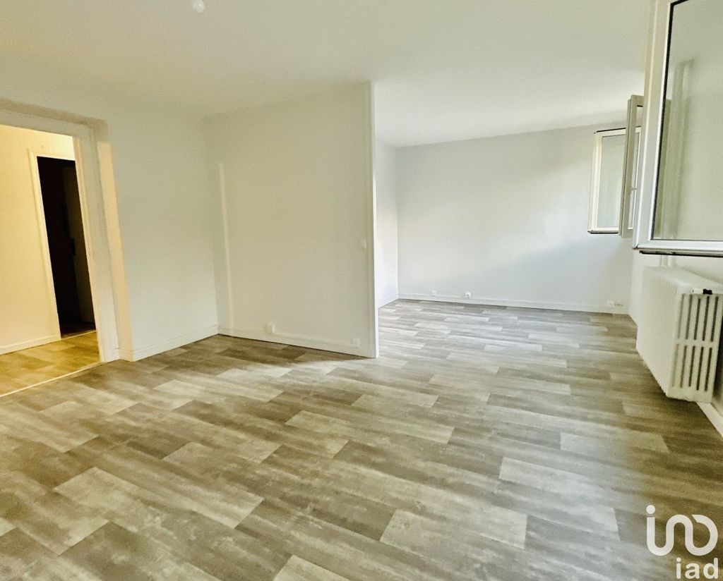 Achat appartement à vendre 5 pièces 83 m² - Châtillon