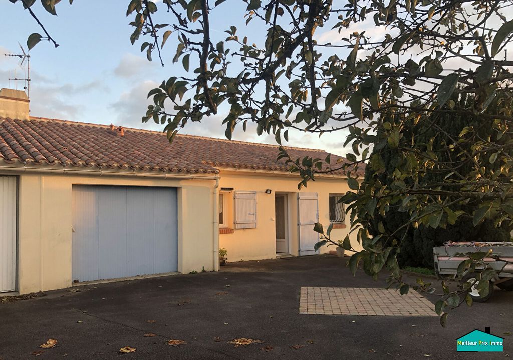 Achat maison à vendre 3 chambres 120 m² - Sainte-Pazanne