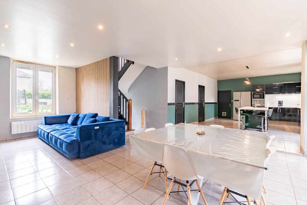 Achat maison à vendre 3 chambres 136 m² - Dommary-Baroncourt