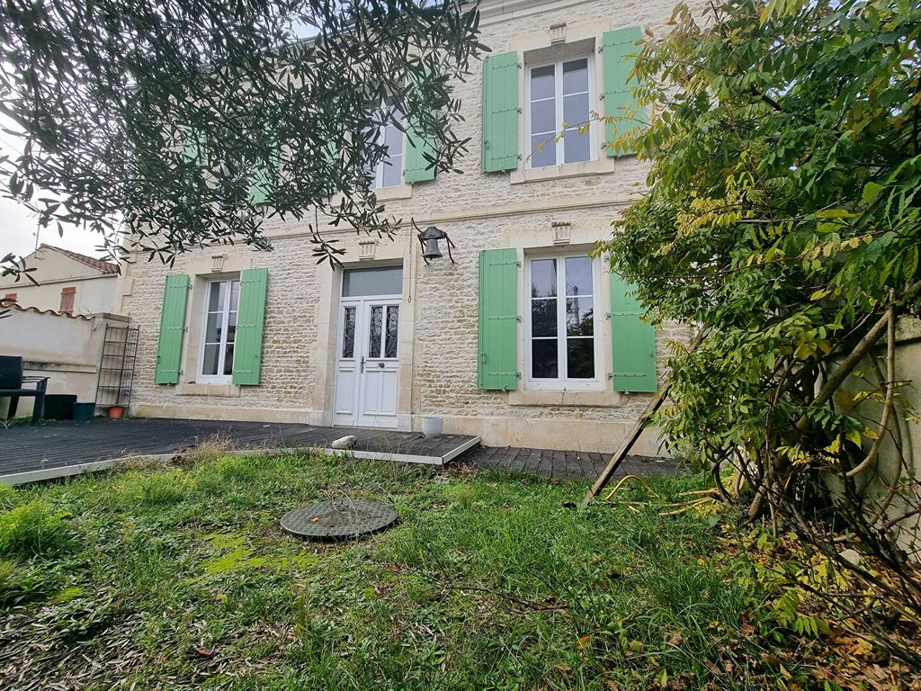 Achat maison à vendre 5 chambres 200 m² - La Jarrie