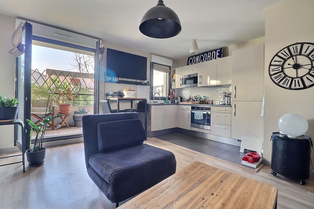 Achat appartement à vendre 3 pièces 54 m² - Aubervilliers
