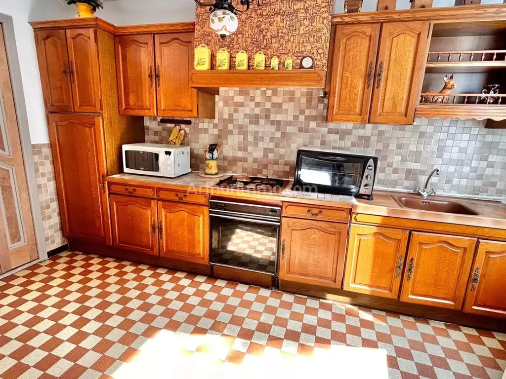 Achat maison à vendre 3 chambres 92 m² - Cabasse