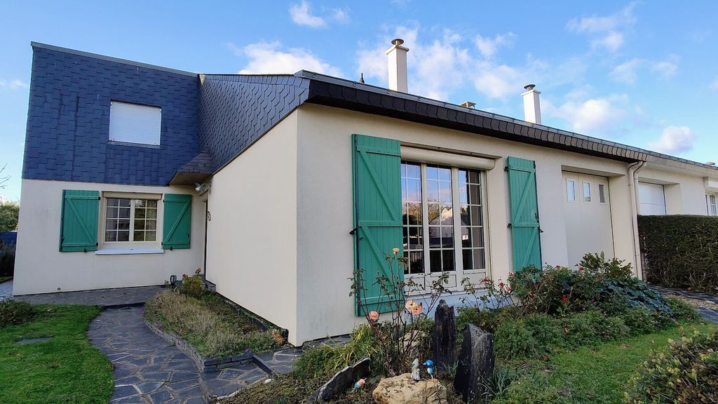 Achat maison à vendre 5 chambres 124 m² - Saint-Barthélemy-d'Anjou