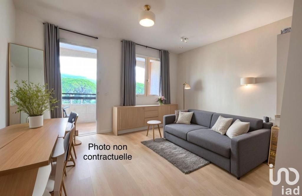 Achat studio à vendre 26 m² - Saint-Raphaël