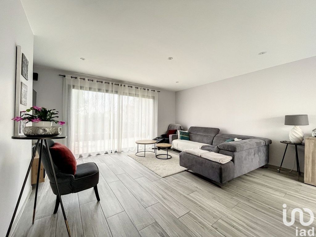 Achat maison à vendre 4 chambres 140 m² - Noyal-Châtillon-sur-Seiche