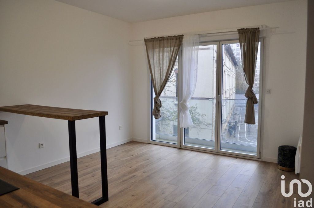 Achat appartement à vendre 2 pièces 35 m² - Pantin