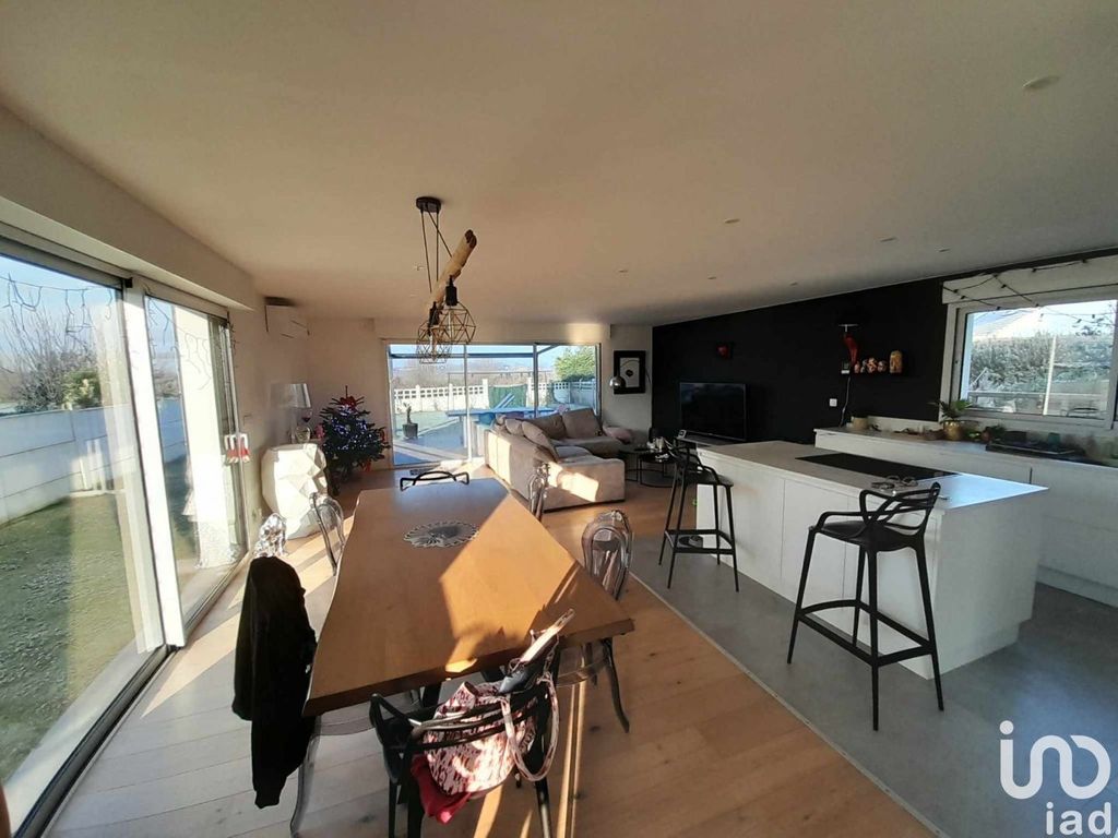 Achat maison à vendre 4 chambres 150 m² - Frelinghien