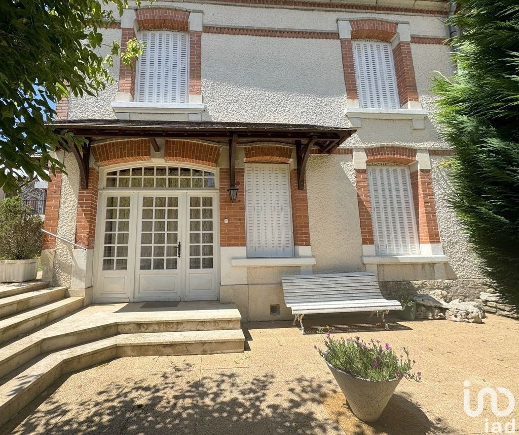 Achat maison à vendre 4 chambres 183 m² - Champsevraine