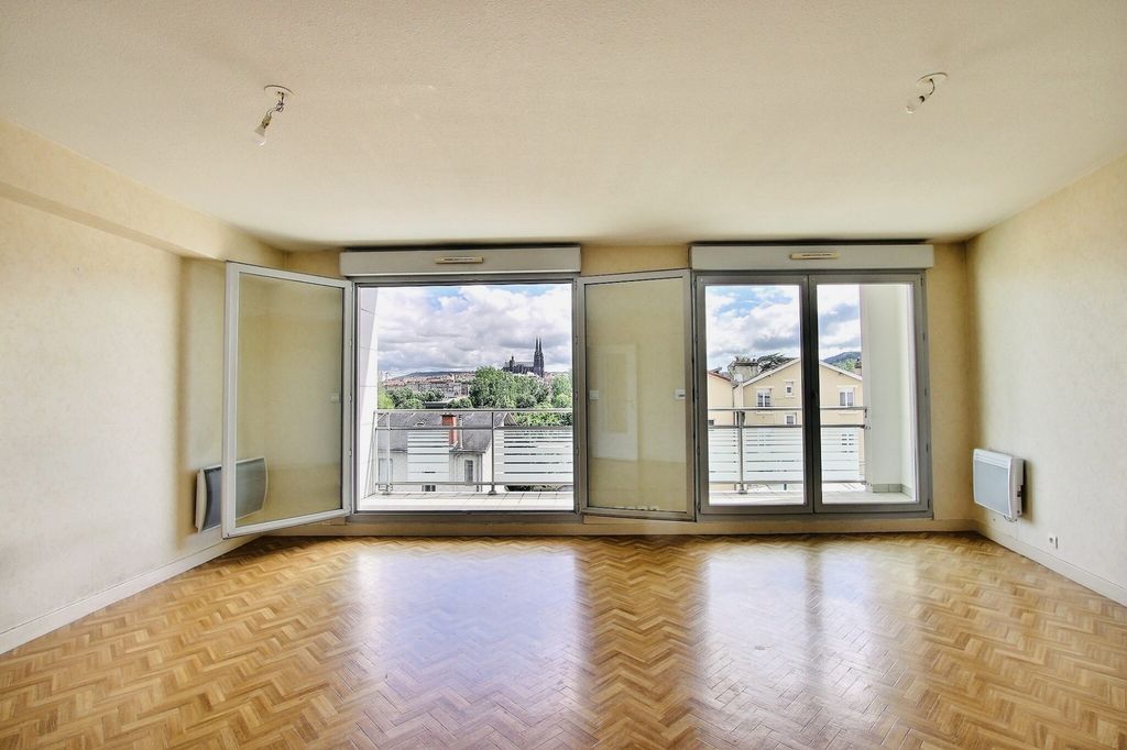 Achat appartement à vendre 5 pièces 100 m² - Clermont-Ferrand