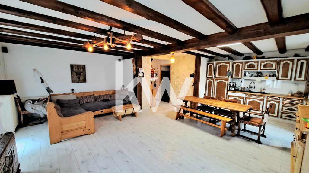 Achat maison à vendre 4 chambres 139 m² - Marnaz