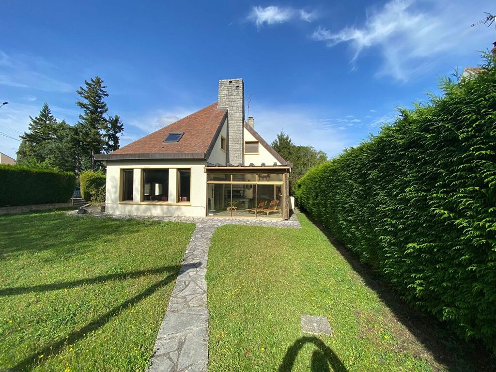 Achat maison à vendre 6 chambres 281 m² - Saint-Fargeau-Ponthierry