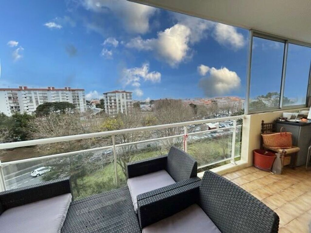Achat appartement à vendre 4 pièces 63 m² - Biarritz