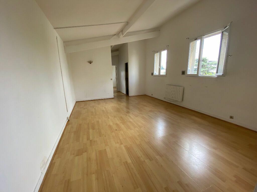 Achat appartement à vendre 2 pièces 51 m² - Aubervilliers