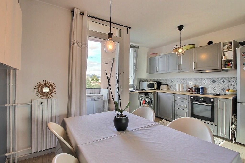 Achat appartement à vendre 3 pièces 61 m² - Marseille 10ème arrondissement