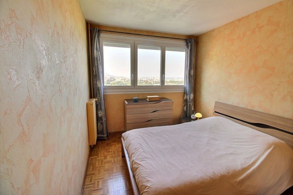 Achat appartement à vendre 3 pièces 78 m² - Marseille 10ème arrondissement
