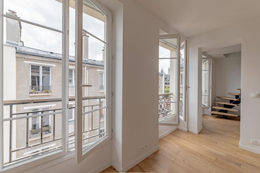 Achat duplex à vendre 2 pièces 59 m² - Paris 18ème arrondissement