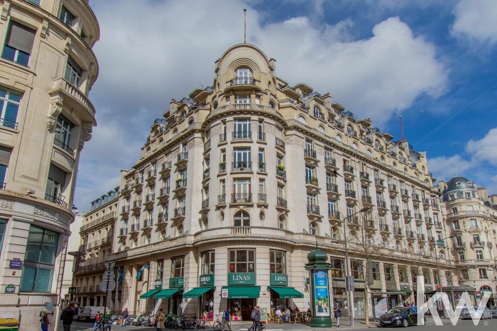 Achat appartement à vendre 3 pièces 81 m² - Paris 9ème arrondissement