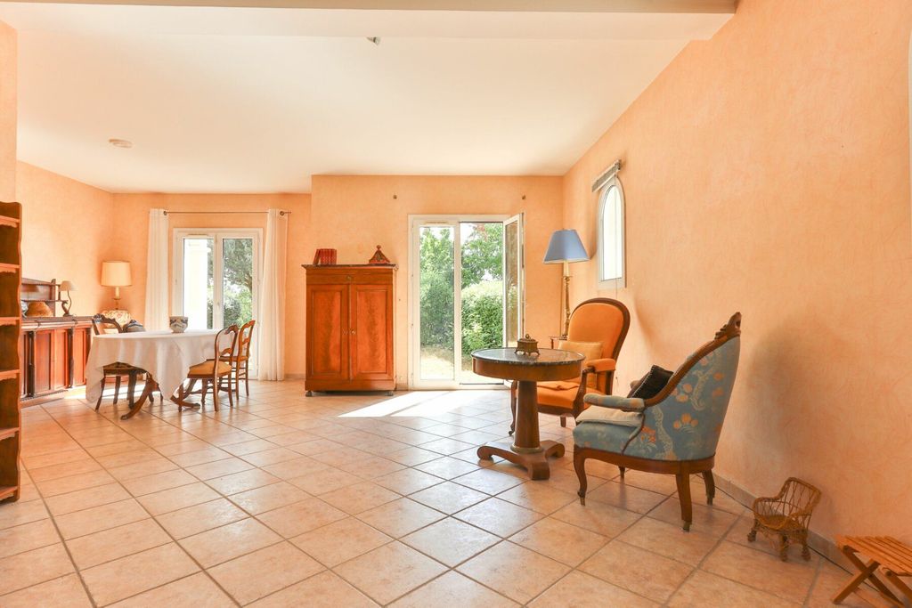 Achat maison à vendre 4 chambres 134 m² - Écully