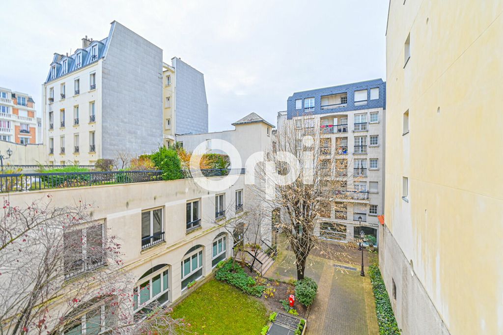 Achat appartement à vendre 4 pièces 107 m² - Paris 10ème arrondissement