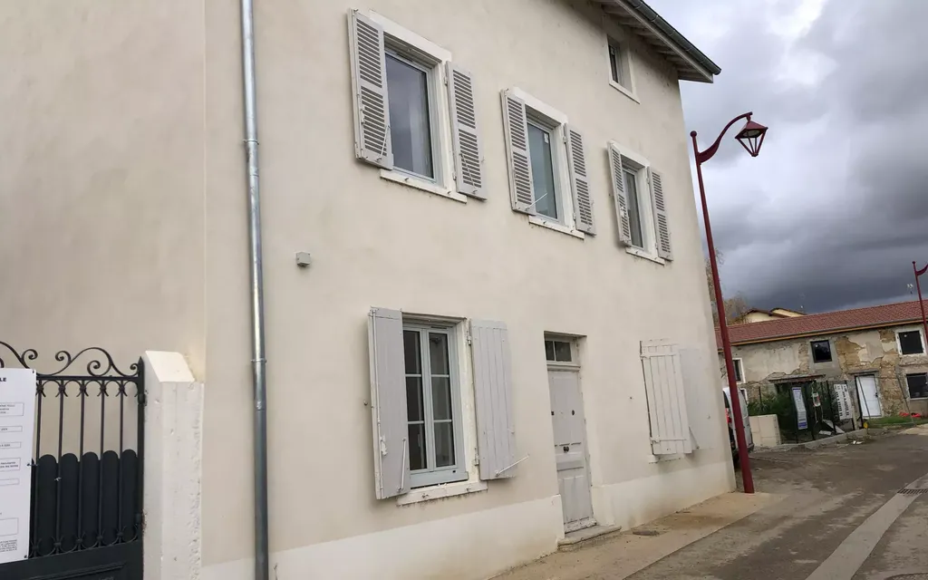 Achat maison à vendre 4 chambres 146 m² - Saint-Maurice-de-Beynost