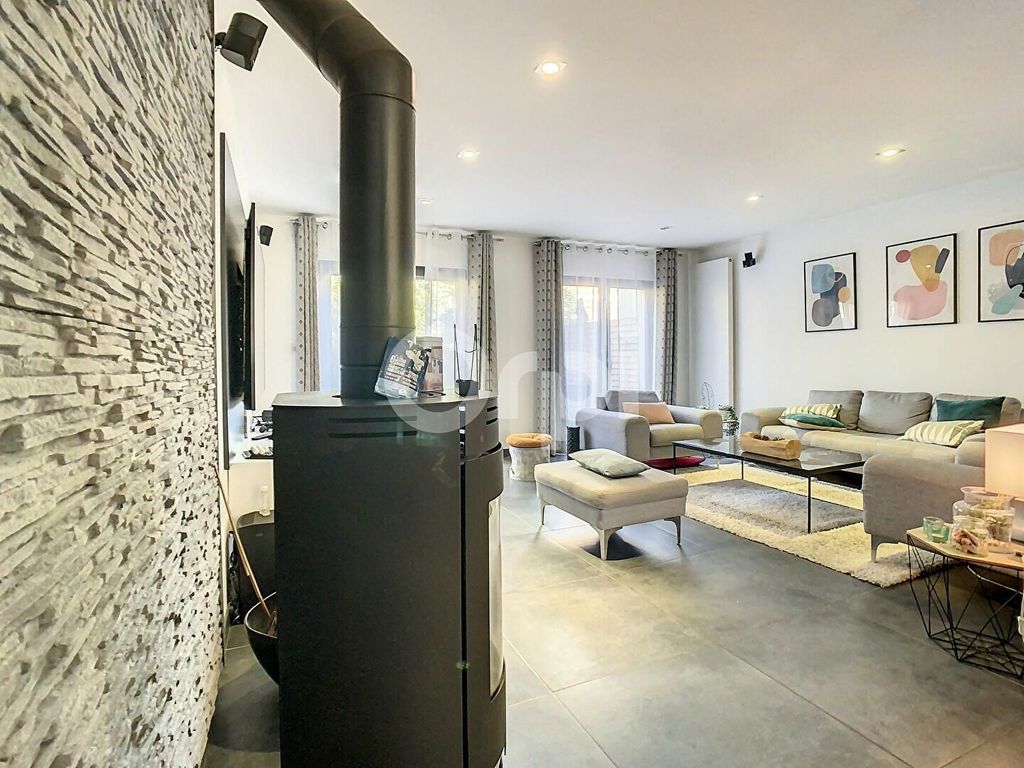 Achat maison à vendre 3 chambres 119 m² - Maisons-Alfort